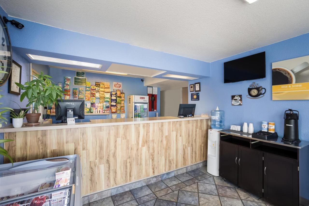 Hotel Knights / East Fry Sierra Vista