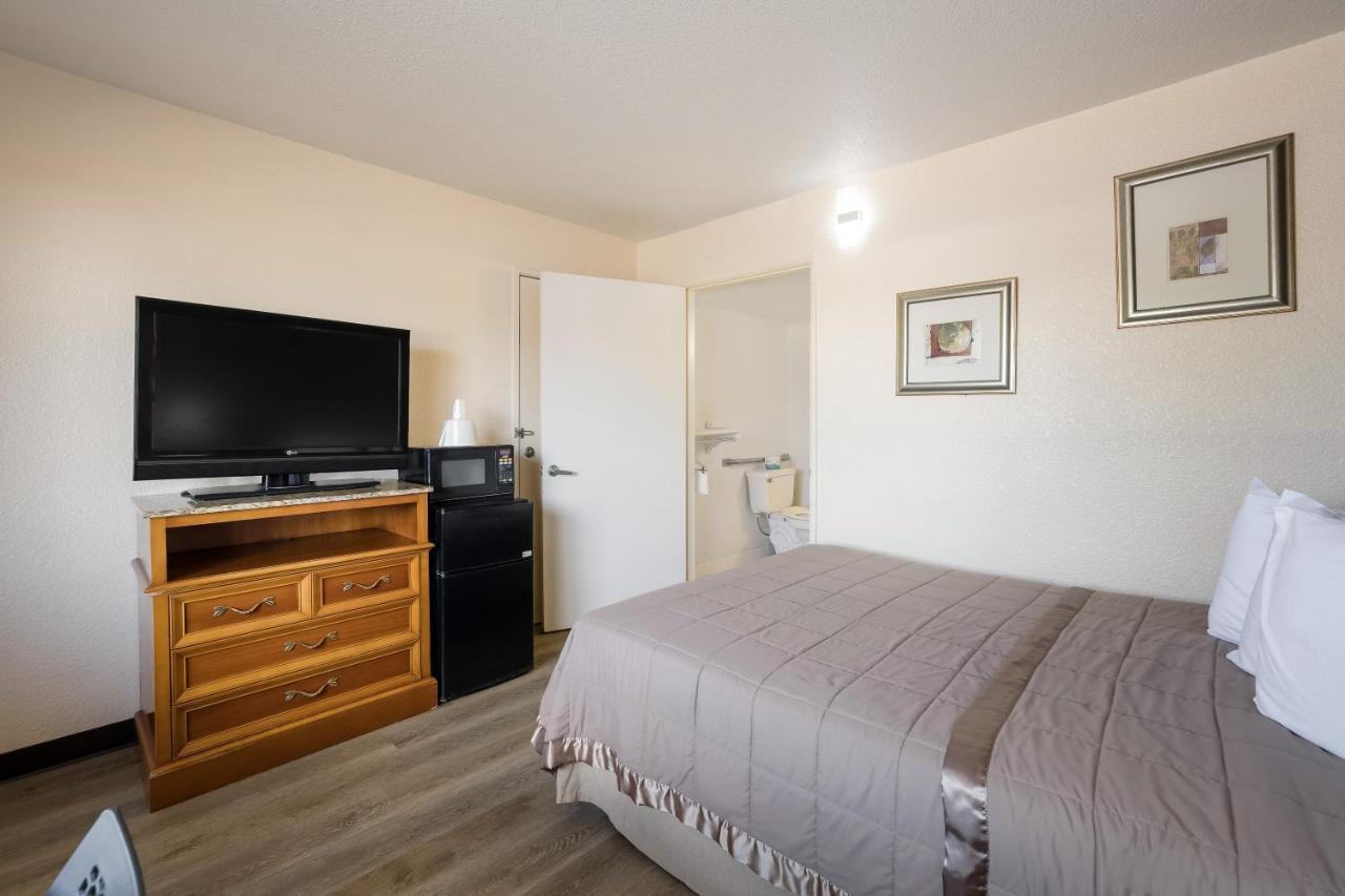Knights / East Fry Hotel Sierra Vista